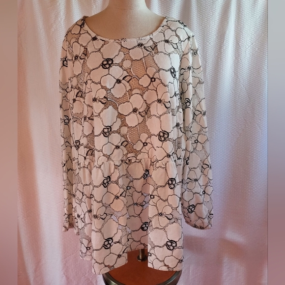 Lane Bryant Tops - Lane Bryant Womens's Top Size 22 White Floral Semi Sheer Peplum Boho Whimsigoth